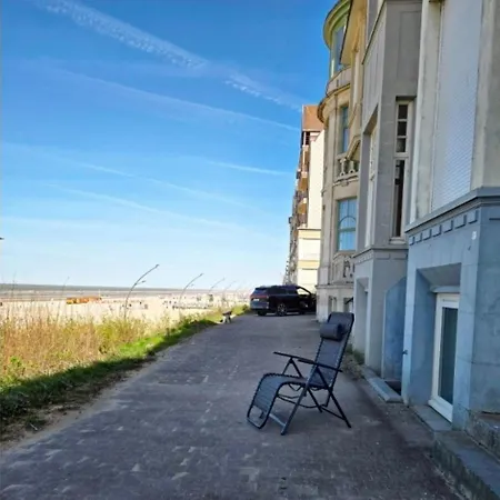 Beach Appartement De Panne Lägenhet